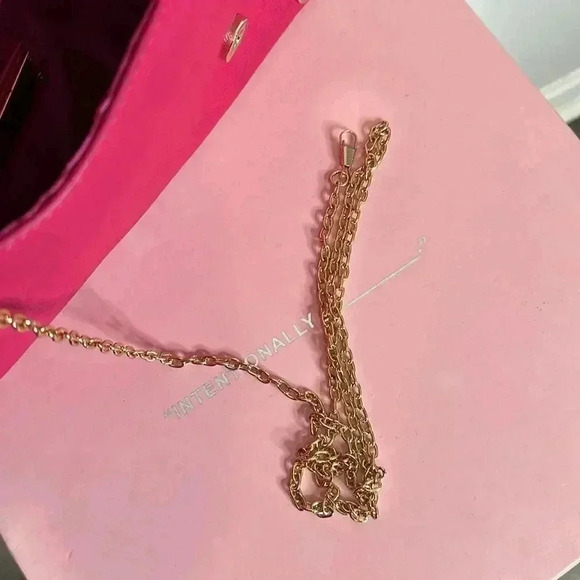 Pink Faux Leather Clutch Bag with Chain Strap - Picture 7 of 8